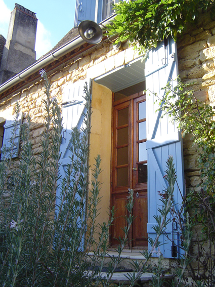 facade.jpg